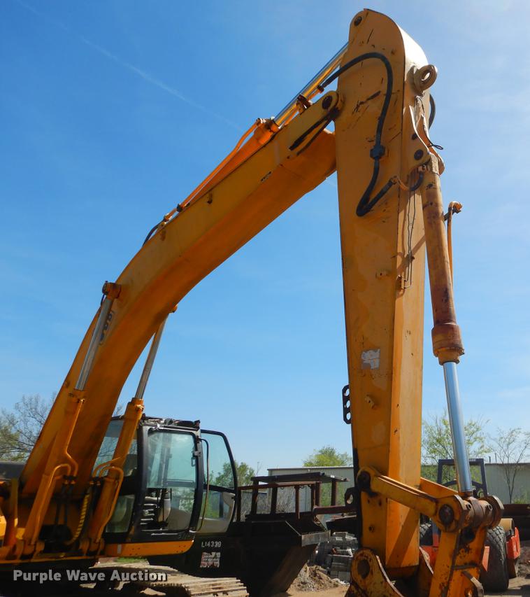 image for item EZ9969 2003 JCB JS330 excavator