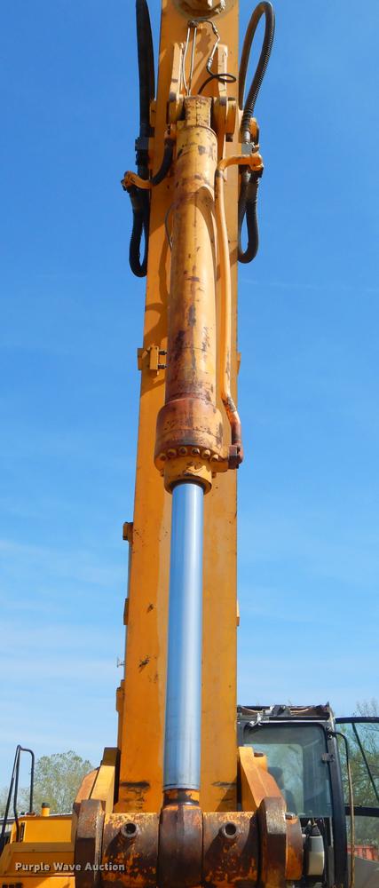 image for item EZ9969 2003 JCB JS330 excavator