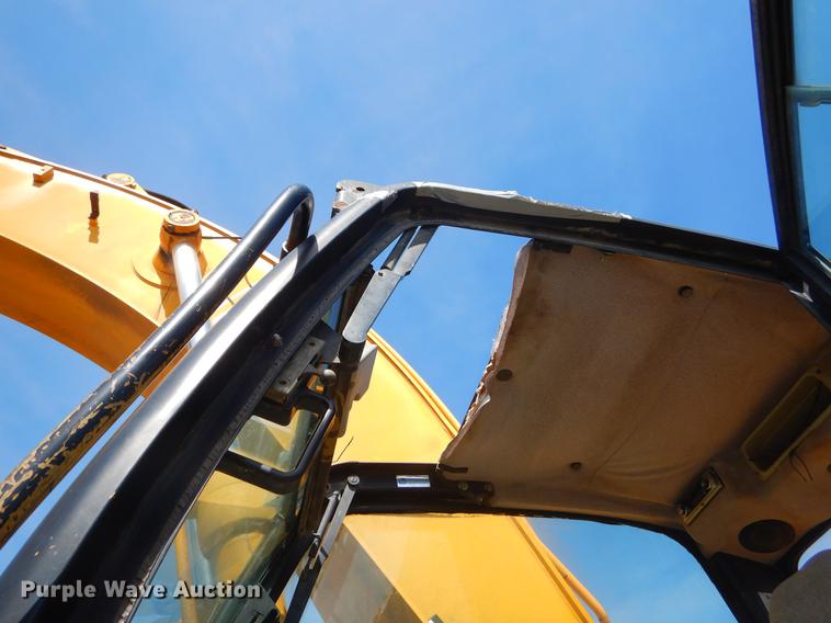 image for item EZ9969 2003 JCB JS330 excavator