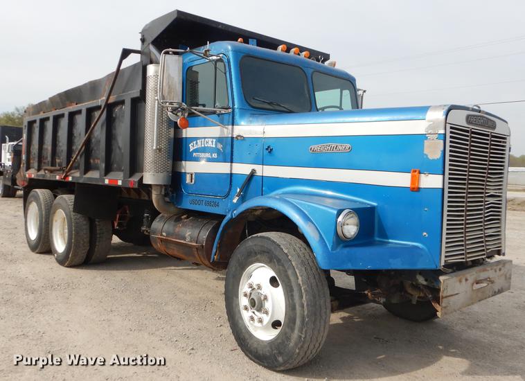 image for item EZ9979 1988 Freightliner FLC dump truck