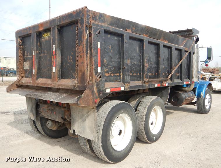 image for item EZ9979 1988 Freightliner FLC dump truck