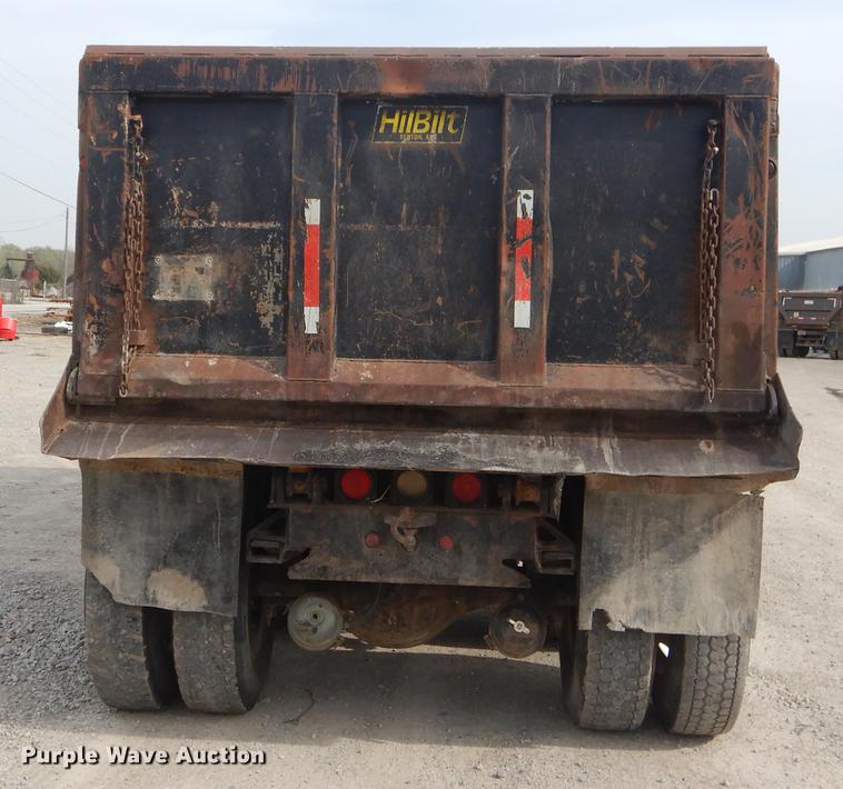 image for item EZ9979 1988 Freightliner FLC dump truck