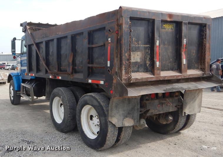 image for item EZ9979 1988 Freightliner FLC dump truck