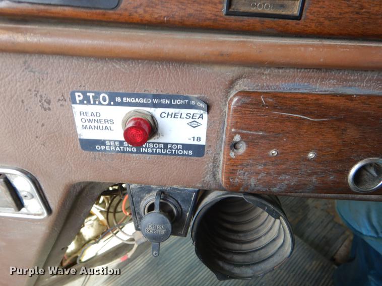 image for item EZ9979 1988 Freightliner FLC dump truck