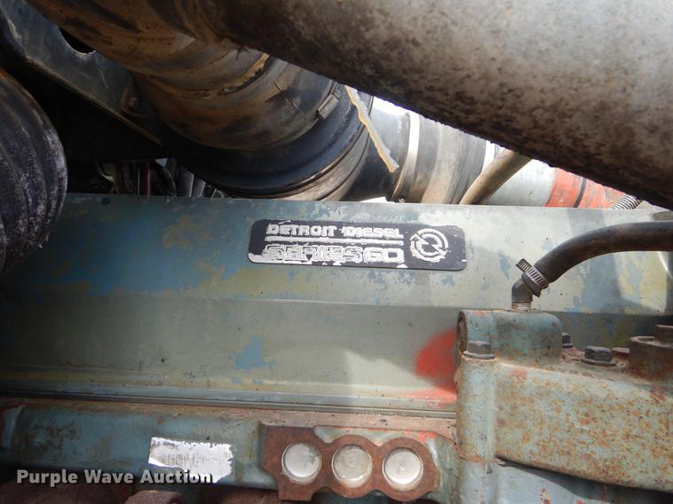 image for item EZ9979 1988 Freightliner FLC dump truck