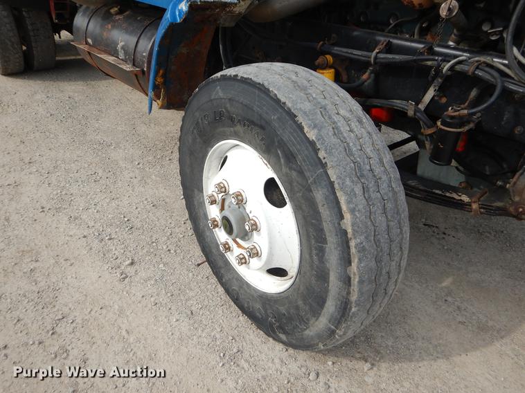 image for item EZ9979 1988 Freightliner FLC dump truck