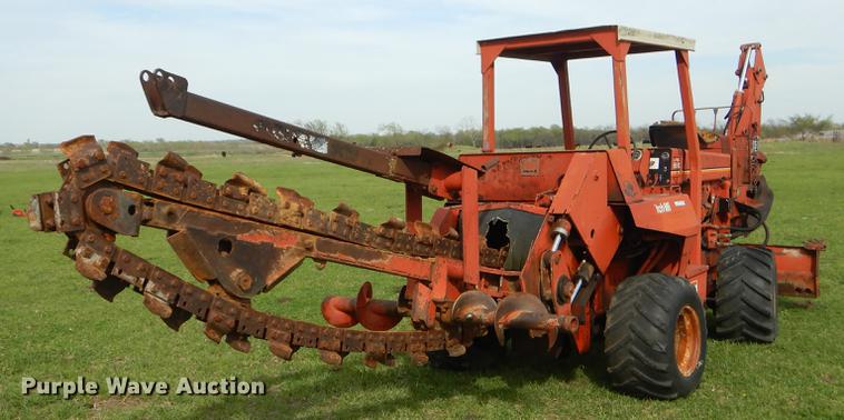 image for item EZ9986 1981 Ditch Witch 6510DD trencher