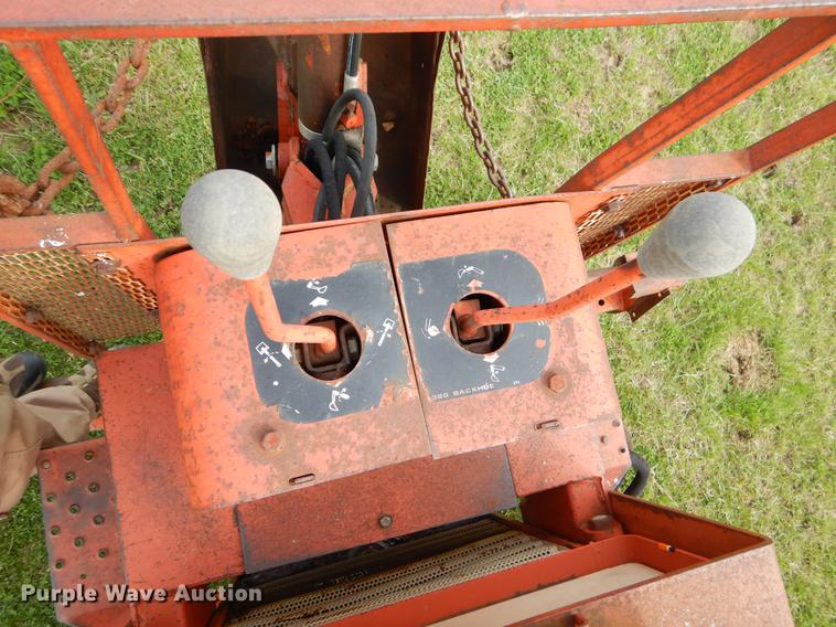 image for item EZ9986 1981 Ditch Witch 6510DD trencher