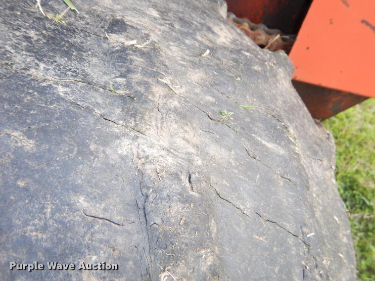 image for item EZ9986 1981 Ditch Witch 6510DD trencher