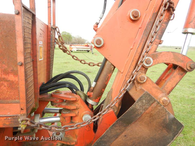 image for item EZ9986 1981 Ditch Witch 6510DD trencher