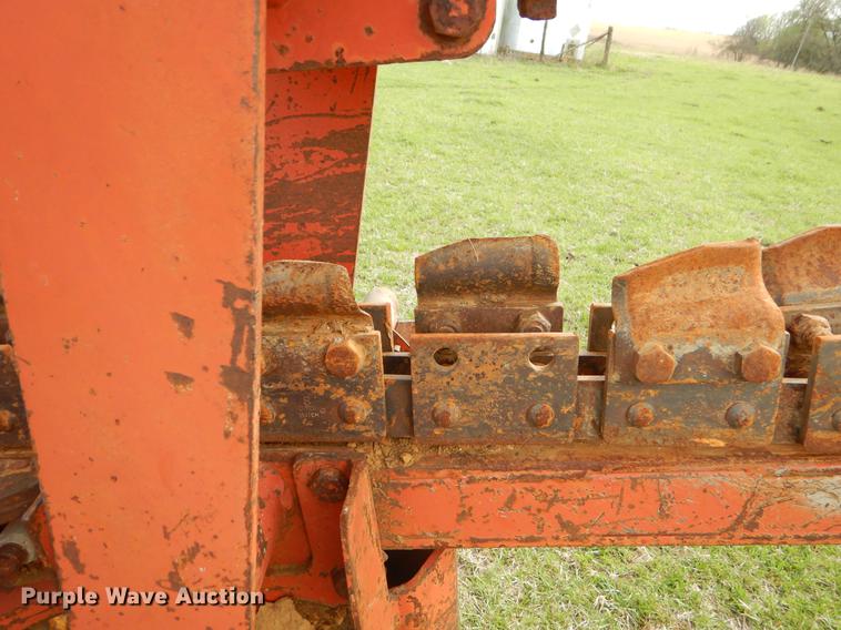 image for item EZ9986 1981 Ditch Witch 6510DD trencher