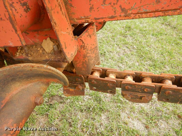 image for item EZ9986 1981 Ditch Witch 6510DD trencher