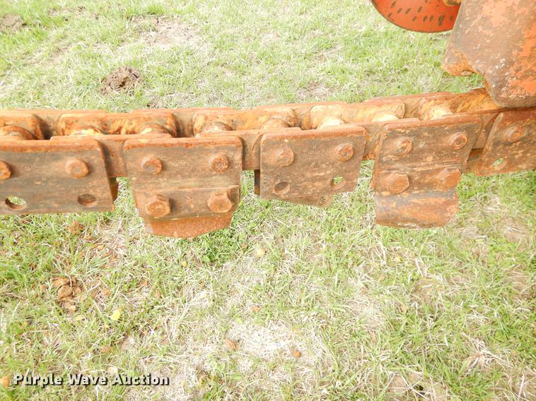 image for item EZ9986 1981 Ditch Witch 6510DD trencher