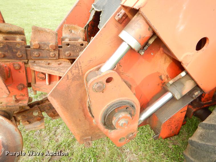 image for item EZ9986 1981 Ditch Witch 6510DD trencher