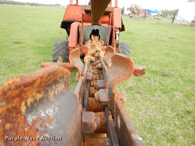 image for item EZ9986 1981 Ditch Witch 6510DD trencher