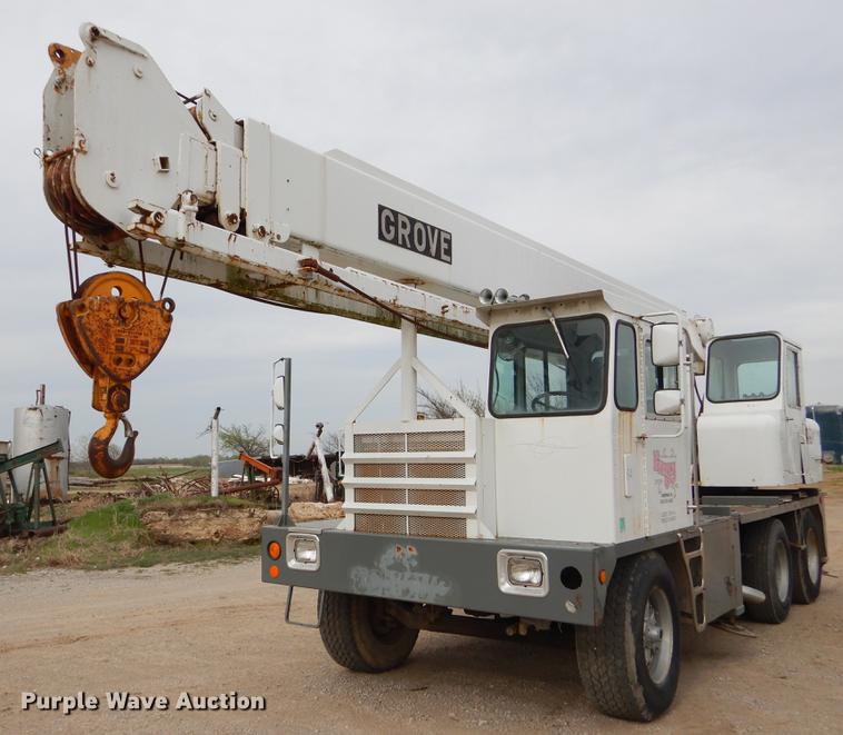 image for item EZ9991 Grove TM120S crane