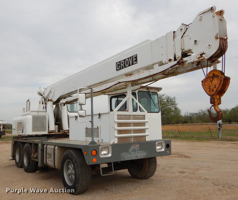 image for item EZ9991 Grove TM120S crane