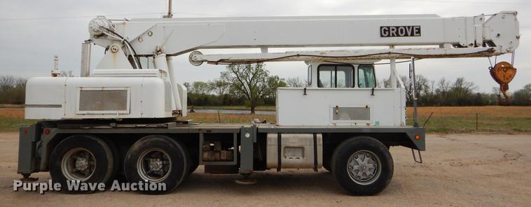 image for item EZ9991 Grove TM120S crane