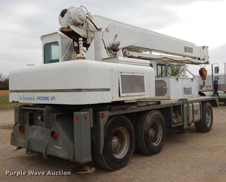 image for item EZ9991 Grove TM120S crane