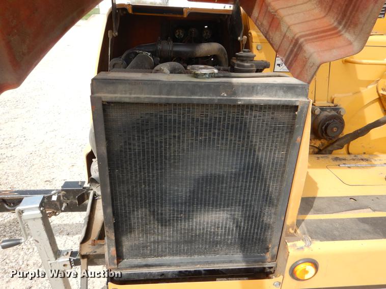 image for item FK9057 2005 Vermeer BC1000XL wood chipper