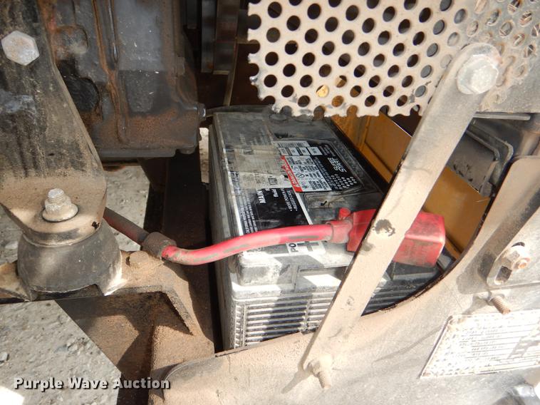 image for item FK9057 2005 Vermeer BC1000XL wood chipper