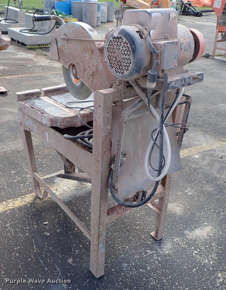 Target Guardmatic masonry saw in Wichita, KS Item FN9862 sold
