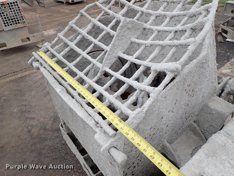 image for item FN9864 Mud Hog MH-12 concrete mixer