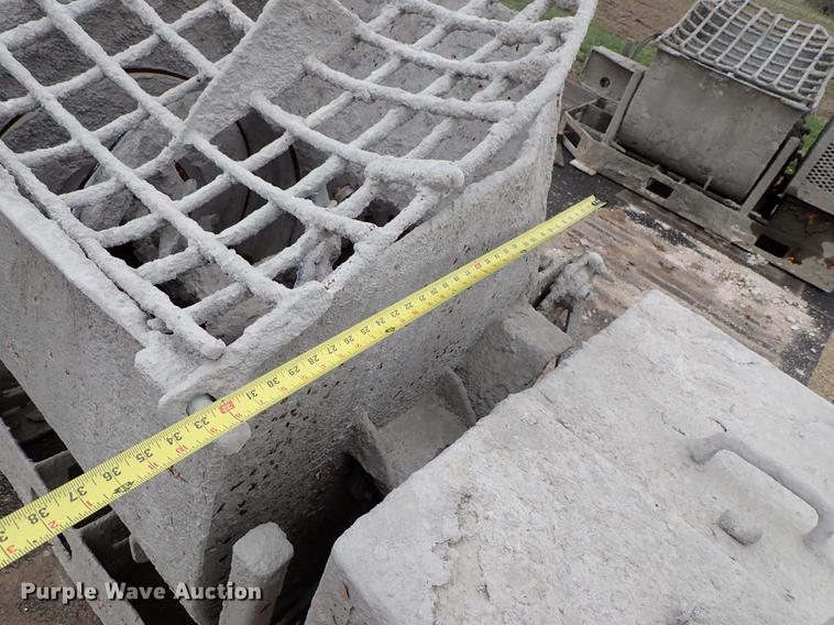 image for item FN9864 Mud Hog MH-12 concrete mixer