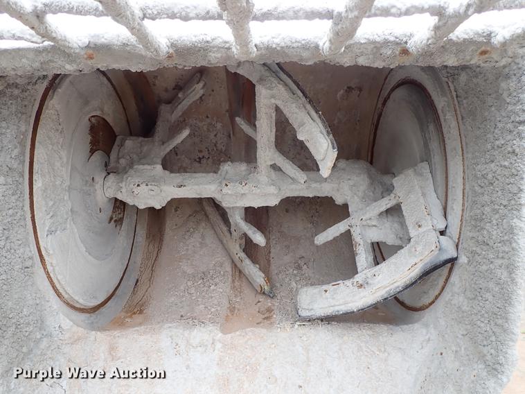 image for item FN9868 Mud Hog MH-12 concrete mixer