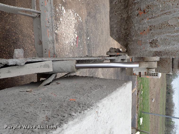 image for item FN9868 Mud Hog MH-12 concrete mixer