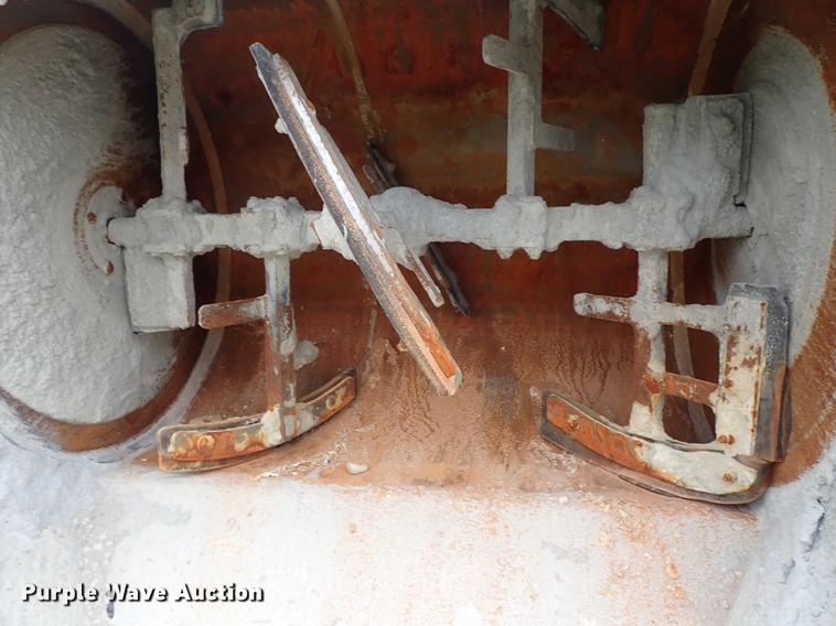 image for item FN9869 Mud Hog MH-20 concrete mixer