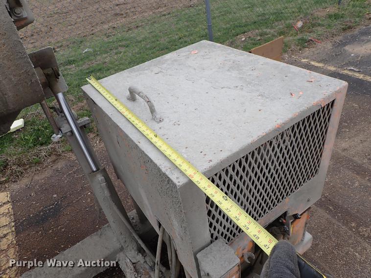 image for item FN9869 Mud Hog MH-20 concrete mixer