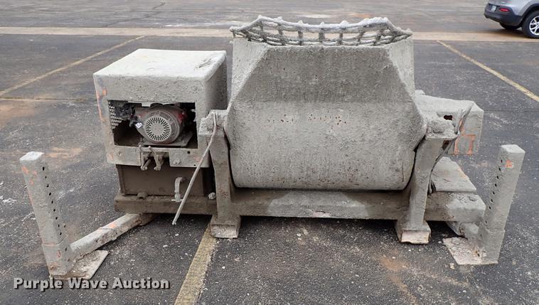 image for item FN9872 Mud Hog MH-20 concrete mixer