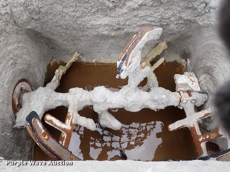 image for item FN9872 Mud Hog MH-20 concrete mixer