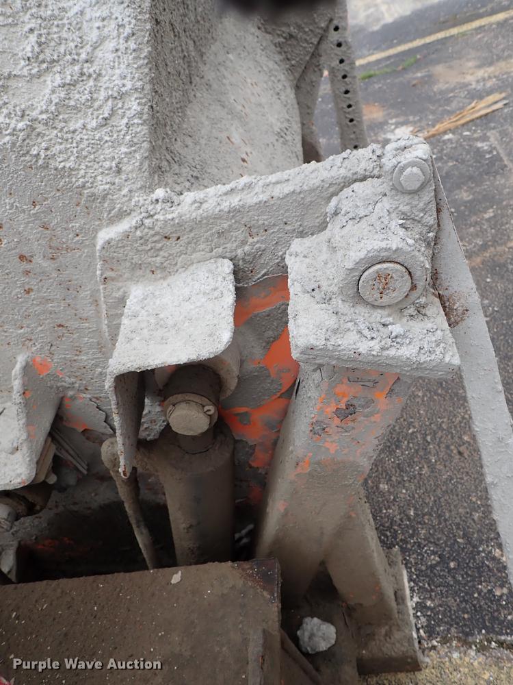 image for item FN9872 Mud Hog MH-20 concrete mixer