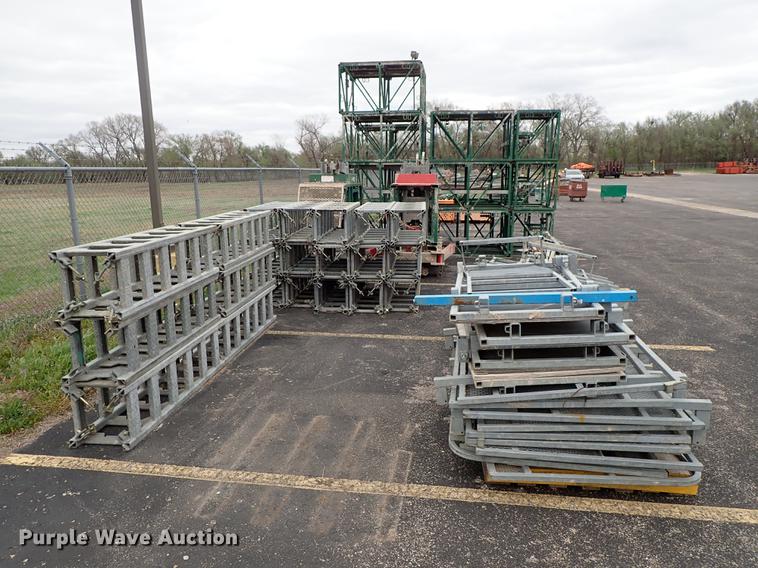 image for item FN9881 Irwin Hydro Mobile P scaffolding