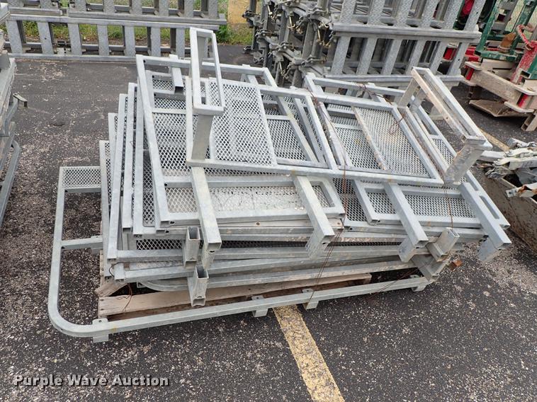 image for item FN9881 Irwin Hydro Mobile P scaffolding