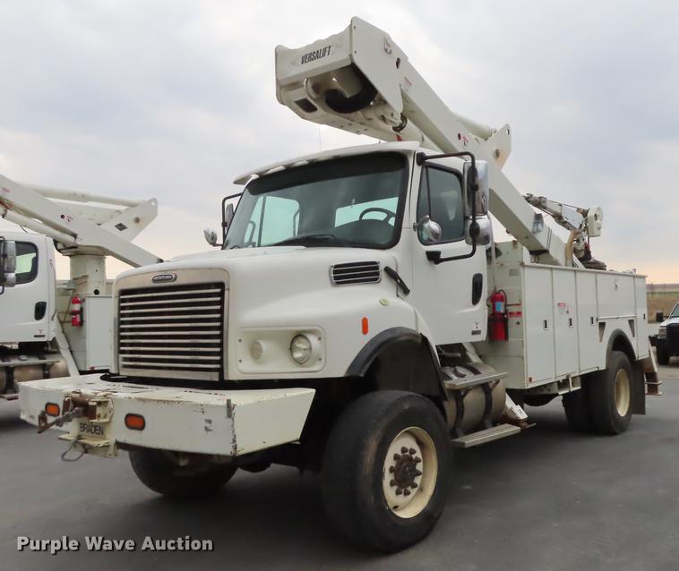 image for item L1478 2009 Freightliner Business Class M2 bucket truck