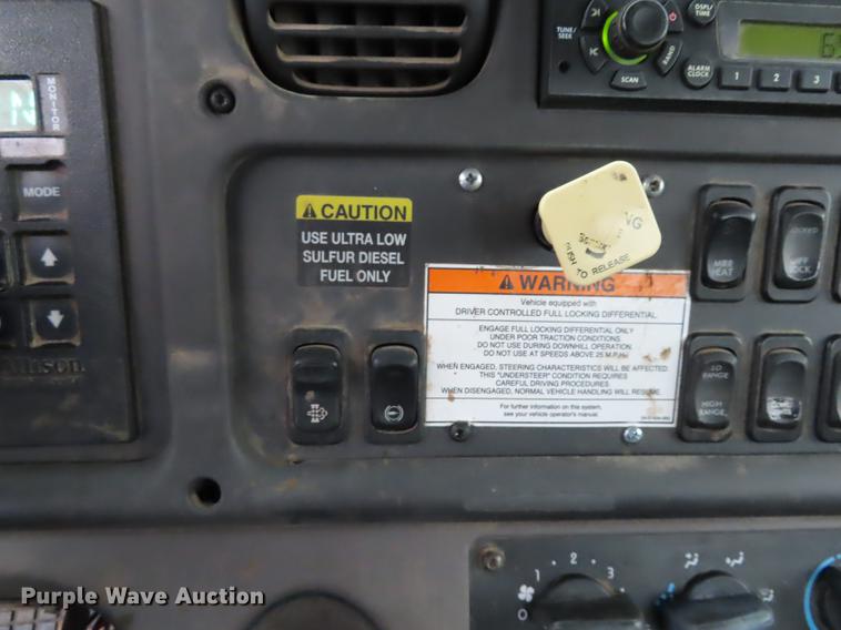 image for item L1478 2009 Freightliner Business Class M2 bucket truck