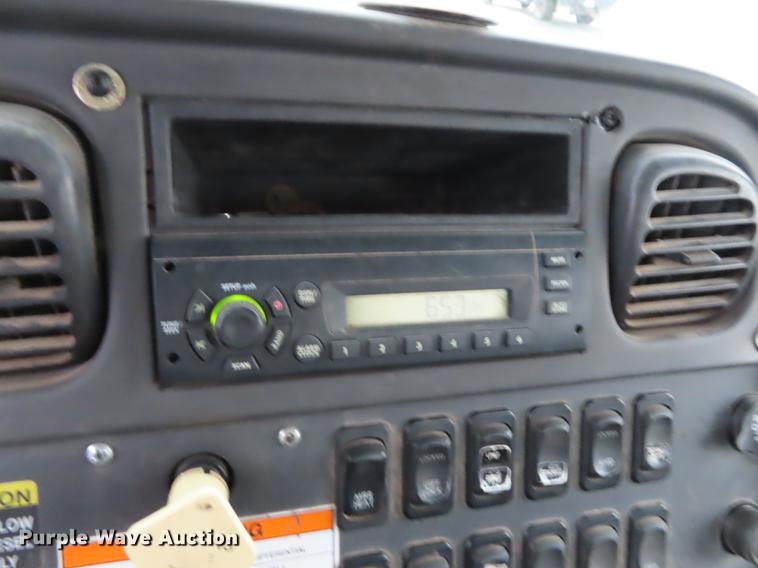 image for item L1478 2009 Freightliner Business Class M2 bucket truck