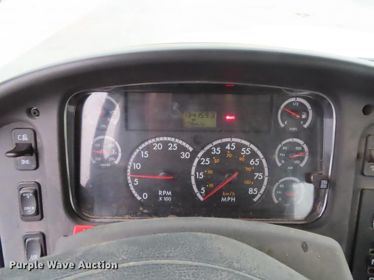 image for item L1478 2009 Freightliner Business Class M2 bucket truck