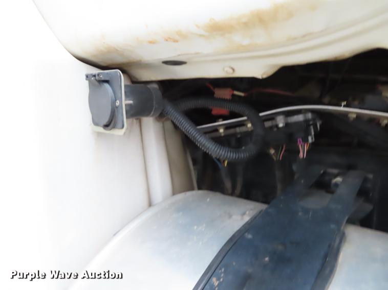 image for item L1478 2009 Freightliner Business Class M2 bucket truck