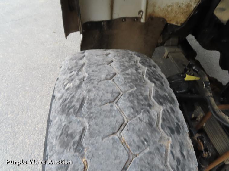 image for item L1478 2009 Freightliner Business Class M2 bucket truck