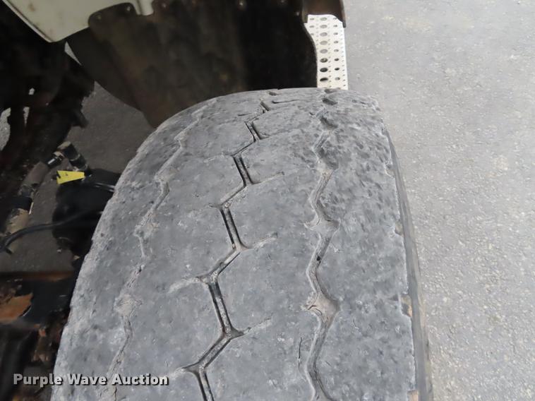 image for item L1478 2009 Freightliner Business Class M2 bucket truck