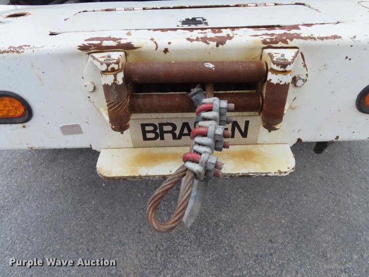 image for item L1478 2009 Freightliner Business Class M2 bucket truck
