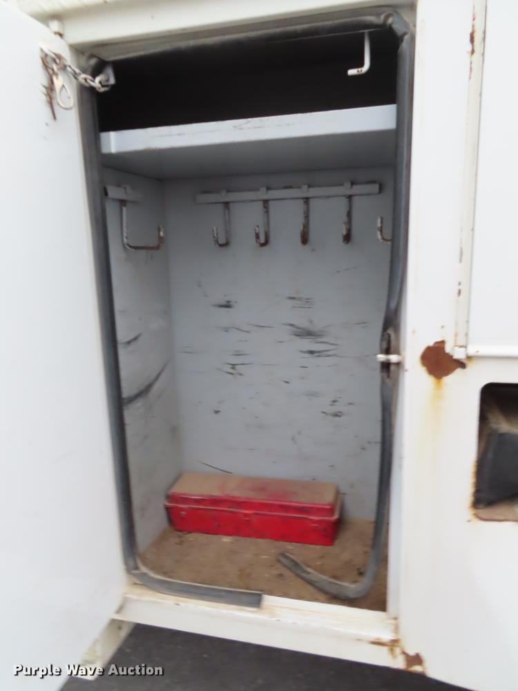 image for item L1478 2009 Freightliner Business Class M2 bucket truck