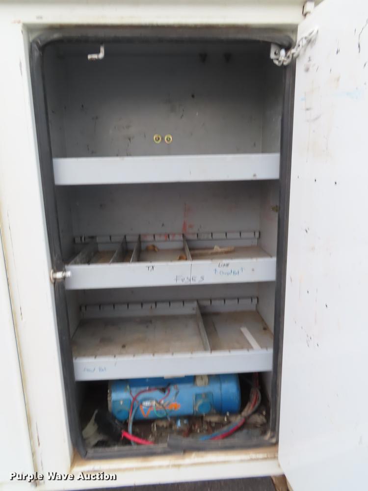 image for item L1478 2009 Freightliner Business Class M2 bucket truck