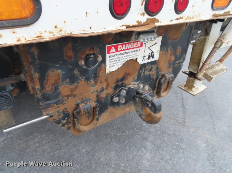 image for item L1478 2009 Freightliner Business Class M2 bucket truck