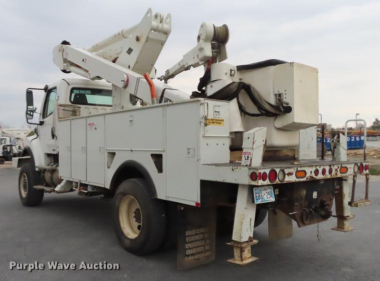 image for item L1479 2009 Freightliner Business Class M2 bucket truck