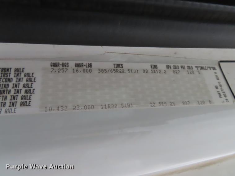 image for item L1479 2009 Freightliner Business Class M2 bucket truck